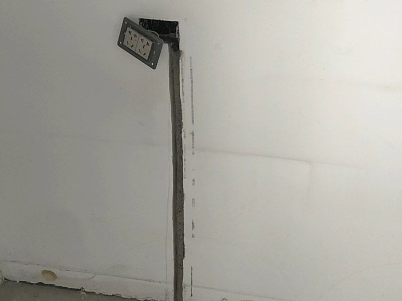 墻面起皮掉沙子怎么處理(圖1) 墻面起皮掉沙子怎么處理(圖1)