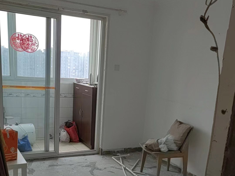 墻體起鼓包掉白灰皮怎么辦(圖3) 墻體起鼓包掉白灰皮怎么辦(圖3)