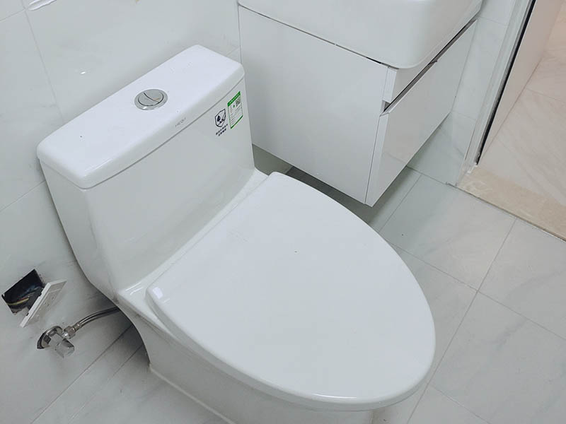 蹲便水箱漏水原因及解決辦法(圖1) 蹲便水箱漏水原因及解決辦法(圖1)