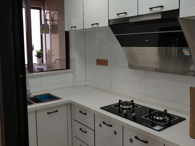 廚房翻新先改燃氣還是先安瓷磚(圖1) 廚房翻新先改燃氣還是先安瓷磚(圖1)