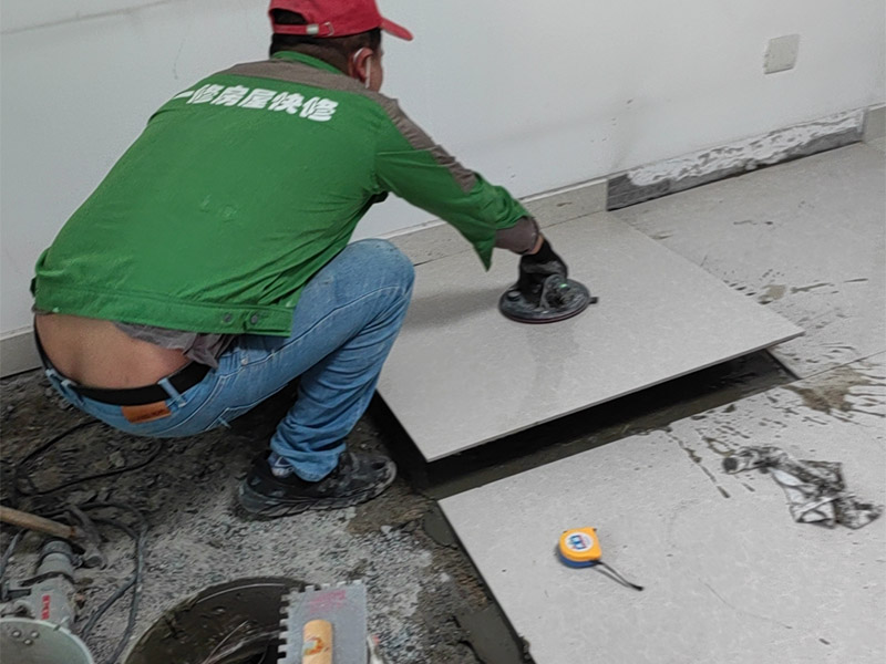 衛生間瓷磚裂開了怎么修補(圖1) 衛生間瓷磚裂開了怎么修補(圖1)