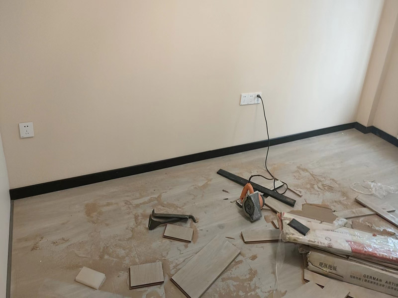 瓷磚開裂后如何補(bǔ)救？5種臨時應(yīng)急方法（附效果對比）